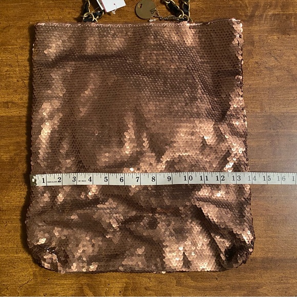 R&Em - Bronze Sequin Tote Bag (NWT - WITH FLAW) - Picture 8 of 10